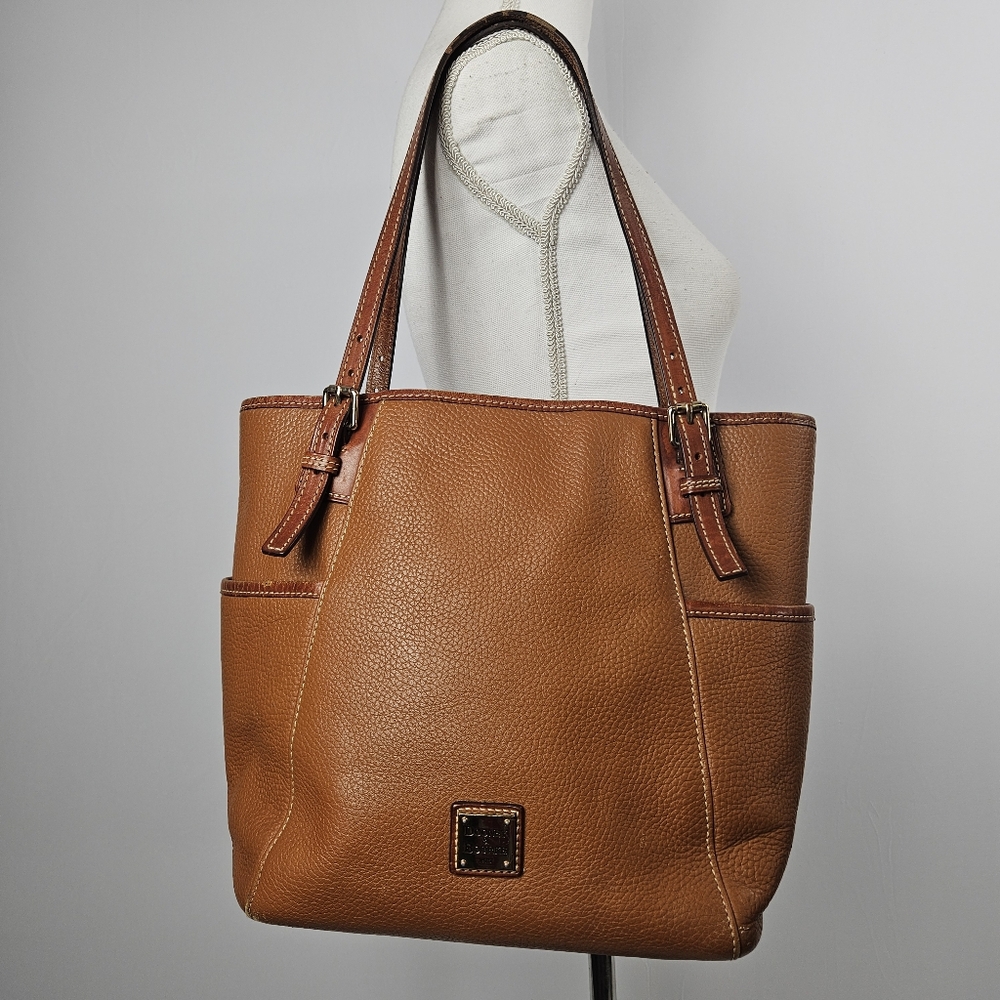 Dooney & Bourke Florentine magnetic closure purse